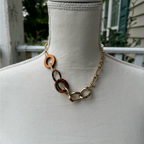 MIKE GOLD STATEMENT NECKLACE - Picture 5 of 6